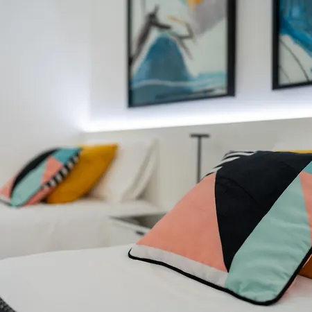 Apartamerica 341. Lujo.vista Mar Homestay szállás